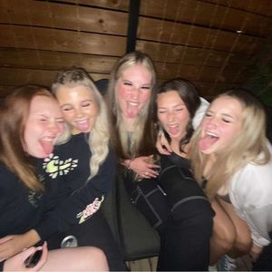 Meet your Posher, Grace